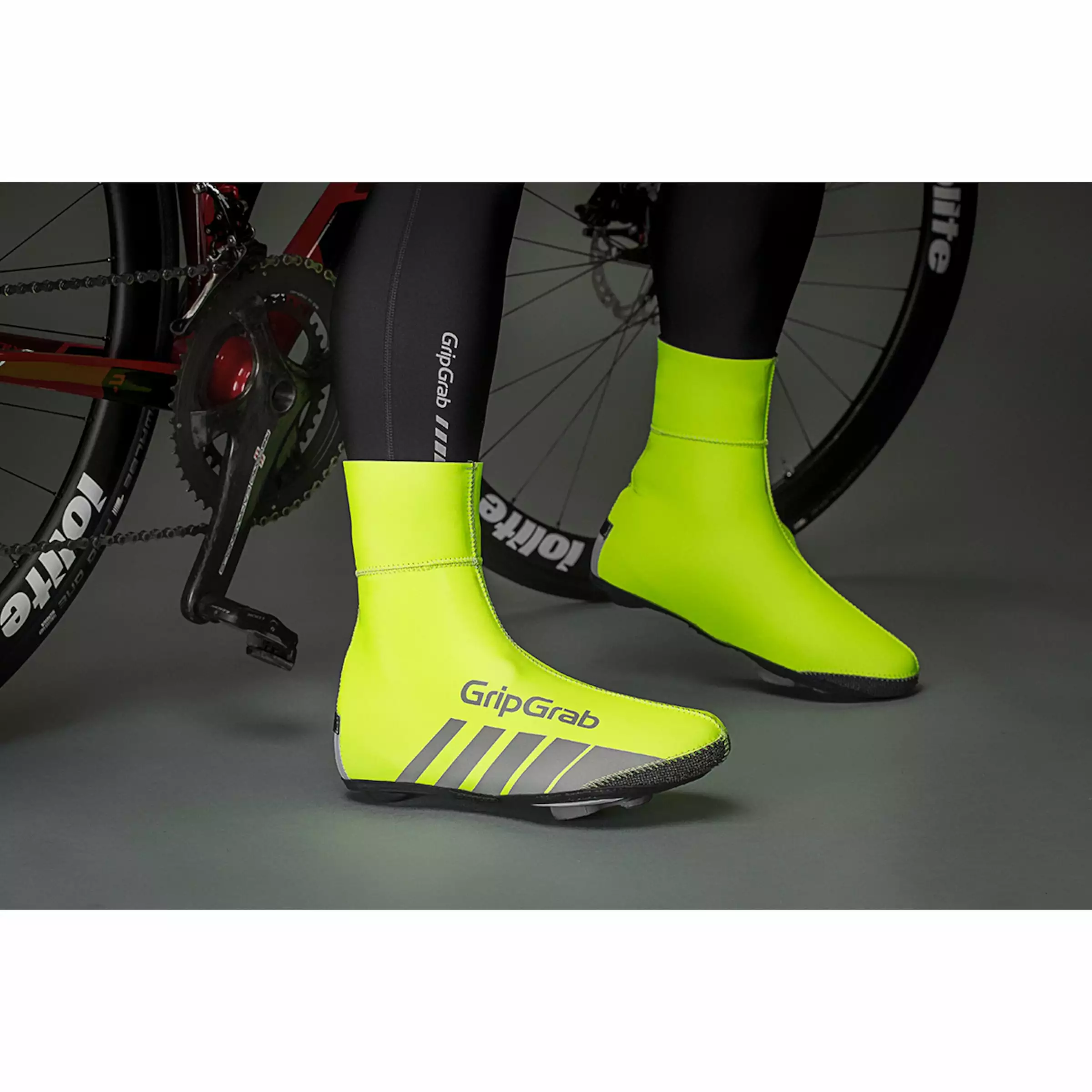 GripGrab RACE THERMO HI-VIS Cycling Overshoes 4 GripGrab RACE THERMO HI-VIS Cycling Overshoes - Image 2