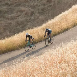 GIRO CINDER MIPS Bike Helmet -Sähköpyörät myymälä 90DCC138CCC448F15B5883379166979A