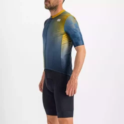 Sportful ROCKET JERSEY Short-sleeved Bike Shirt 12 Sportful ROCKET JERSEY Short-sleeved Bike Shirt -Sähköpyörät myymälä D2D180E16D1A50B6551CDB3437622081