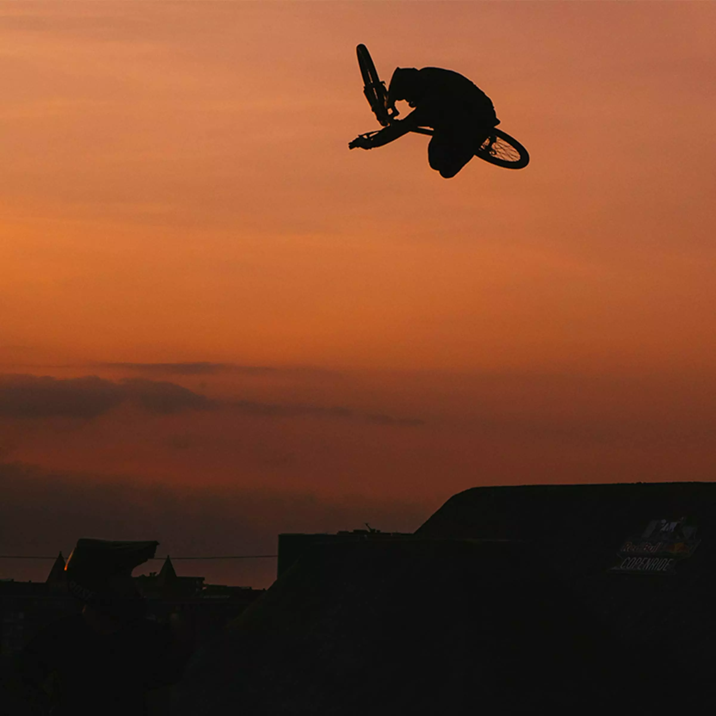 Loose Riders HERITAGE Women’s Long Sleeve MTB Shirt 5 Loose Riders HERITAGE Women’s Long Sleeve MTB Shirt - Image 3