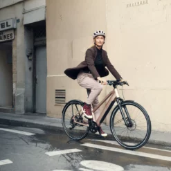 Riese & Muller UBN Seven Touring 8 Riese & Muller UBN Seven Touring -Sähköpyörät myymälä Riese muller ubn seven touring kevyt sahkopyora 3 scaled 1