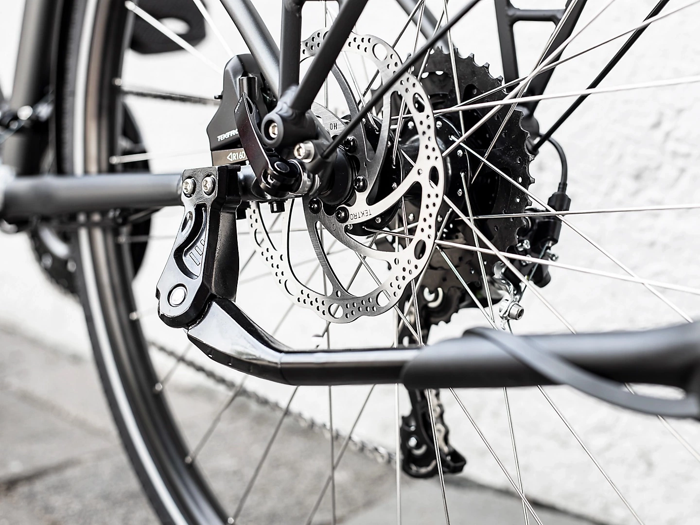 Trek FX 2 Disc Equipped 7 Trek FX 2 Disc Equipped - Image 5