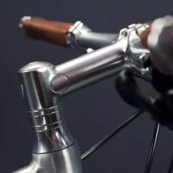 Schindelhauer Lotte 8-vaihteinen Naisten Pyörä – Punainen -Sähköpyörät myymälä lotte stemmi 1