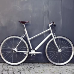 Schindelhauer Lotte 8-vaihteinen Naisten Pyörä – Punainen -Sähköpyörät myymälä products Lotte 01 2