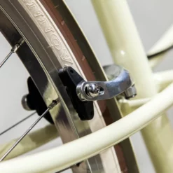 Electra Loft 7D – Creme Kevyt Naisten Pyörä Pystyllä Ajoasennolla -Sähköpyörät myymälä products electra loft vanilla 6 1