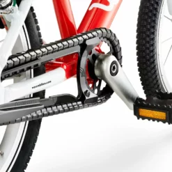 Woom 3 – Vihreä -Sähköpyörät myymälä products woom3 6 chainguard 1024x 1